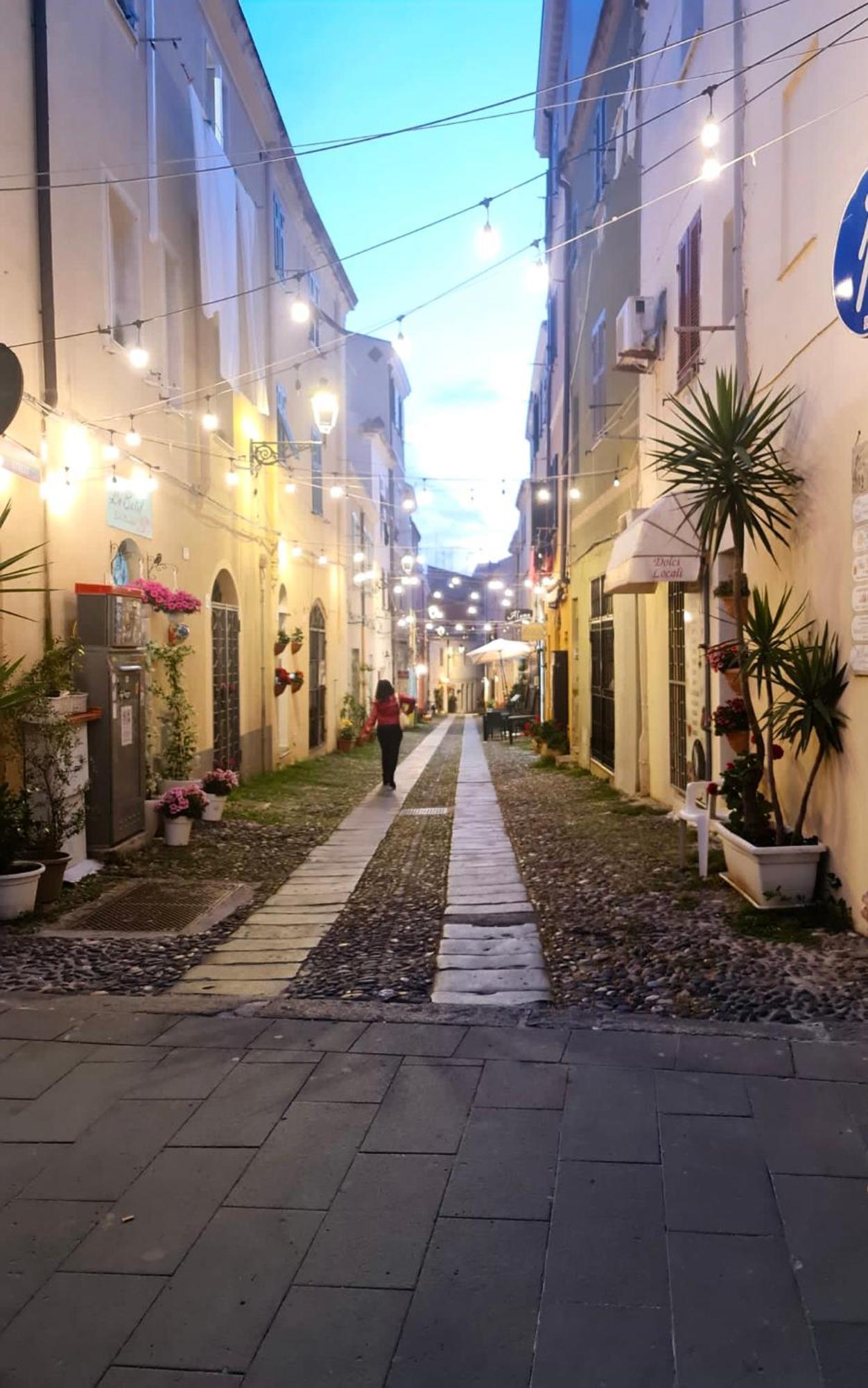 Alghero Old Town Apartment Steps To Sea And Scenic Ramparts ภายนอก รูปภาพ