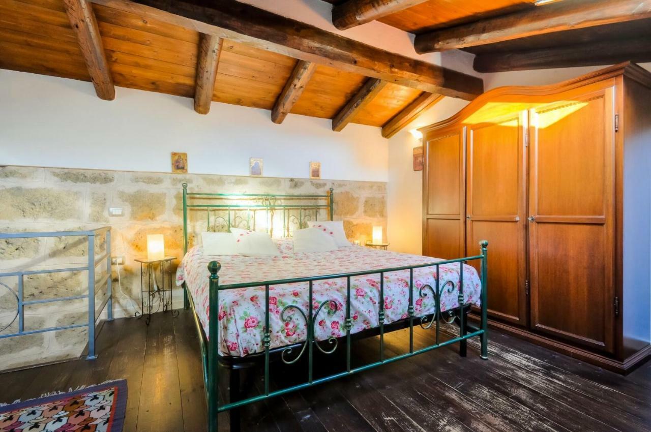 Alghero Old Town Apartment Steps To Sea And Scenic Ramparts ภายนอก รูปภาพ