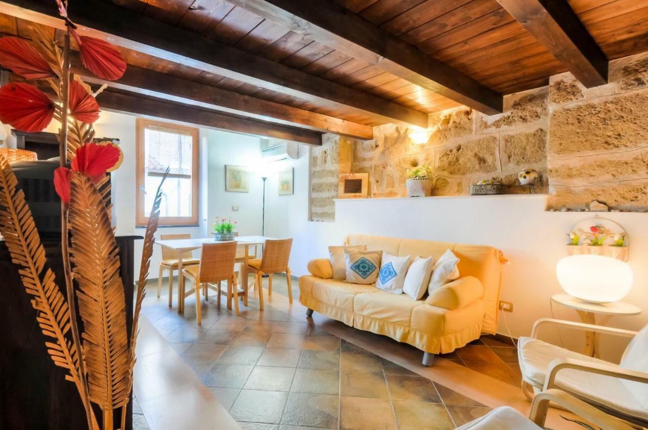 Alghero Old Town Apartment Steps To Sea And Scenic Ramparts ภายนอก รูปภาพ